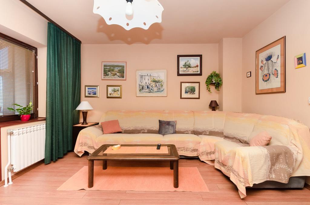 פונאנט Apartment Bozena מראה חיצוני תמונה